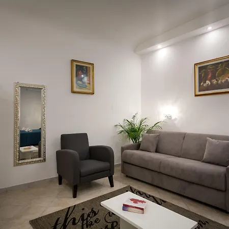 Stella Della Casa Gasthuis 3*